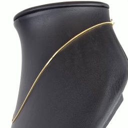 Feine kurze Venezianerkette aus hochwertigem 585 / 14k Gold, ca. 42 cm lang und 1 mm breit