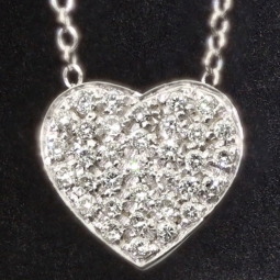 Extravagantes Schmuck-Set bestehend aus einer hochwertigen Weißgold (18K / 750 Gold)  - Ankerkette (ca. 45cm) und einem Herz-Anhänger, bestückt mit zahlreichen Diamanten