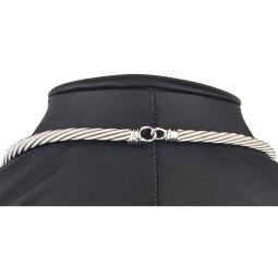 Wellendorff Markenschmuck: Beeindruckendes Collier PRINZESSE / Seidenkordel, mit filigraner Struktur aus hochwertigem Gold in ca 43 cm Länge (18K / 750 Weißgold, ca. 78,6g) mit Brillantanhänger (ca. 0,017 ct.)