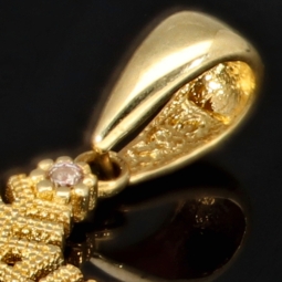 Schneeflocke - Anhänger aus edlem Gold (14K 585 Gelbgold) mit funkelnden Zirkonia besetzt