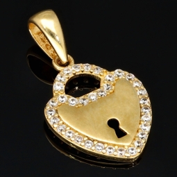 Gold-Anhänger in Herzdesign mit kleinem Schlüsselloch aus 14K / 585 Gold mit leuchtenden Zirkoniasteinen