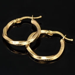 Funkelnde Twist - Creolen mit zeitlosen Greco - Design aus 585er (14K) Gelbgold