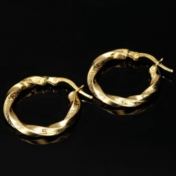 Glänzende Greco-Creolen in zeitlosem Twist-Design aus funkelndem 585er / 14K Gold