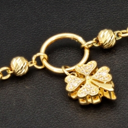 Funkelndes Ankerarmband aus hochwertigem 585 14K Gold (Gelbgold) mit fein gearbeitetem Kleeblatt-Charm mit Zirkoniabesatz - ca. 18,5-19,5 cm verstellbar, ca. 3mm