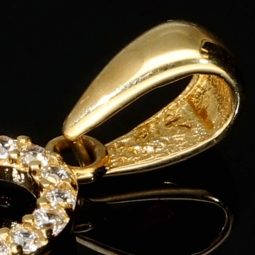 Edler Schmetterling - Goldanhänger aus 14K 585er Gold, präzise besetzt mit fein gefassten Zirkonia-Steinen