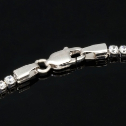Edles Bling-Bling Tennisarmband mit weißen, leichtenden Zirkonia in 585 14K Gold in (ca. 18cm Länge)