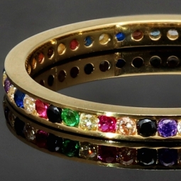 Rainbow Memory Ring aus edlem 14K (585) Gold besetzt mit funkelnden, farbenfrohen Zirkoniasteinen in Ringgröße ca. 50