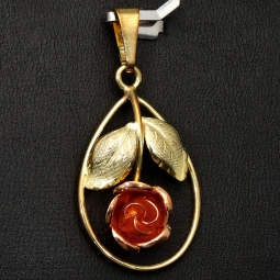 Fein detaillierter Anhänger in Form einer Rose mit filigranen Details, hochwertig gearbeitet aus 333er 8K Bicolor Gold