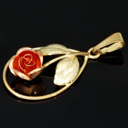 Fein detaillierter Anhänger in Form einer Rose mit filigranen Details, hochwertig gearbeitet aus 333er 8K Bicolor Gold