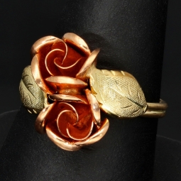 Ring aus 333 / 8 Karat Bicolor Gold  (Gelbgold und Roségold) mit dem Motiv zweier Rosen mit feinen Details, hochwertig gearbeitet in Ringgröße ca. 57
