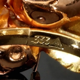 Ring aus 333 / 8 Karat Bicolor Gold  (Gelbgold und Roségold) mit dem Motiv zweier Rosen mit feinen Details, hochwertig gearbeitet in Ringgröße ca. 57