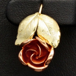 Ohrringe aus edlem 333 / 8 Karat Bicolor Gold  (Gelbgold und Roségold) mit dem Rosen-Motiv mit filigranen Details
