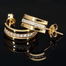 Exklusive Mini-Creolen aus massivem 585er (14K) Gelbgold mit funkelnden Zirkonia