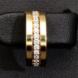 Exklusive Mini-Creolen aus massivem 585er (14K) Gelbgold mit funkelnden Zirkonia