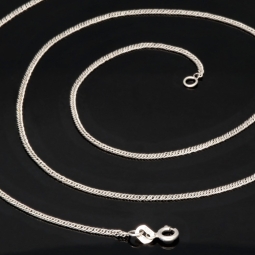 Filigrane Panzerkette aus edlem Weißgold (585 / 14k Gold) in ca. 58cm, ca. 1,5mm