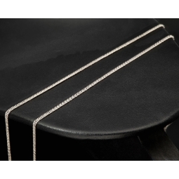 Filigrane Panzerkette aus edlem Weißgold (585 / 14k Gold) in ca. 58cm, ca. 1,5mm