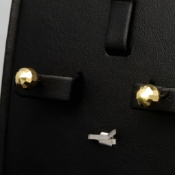 Elegante, facettierte Gold-Ohrstecker aus 585er Gelbgold (14 Karat) mit edlem Glanz und zeitloser, hochwertiger Verarbeitung