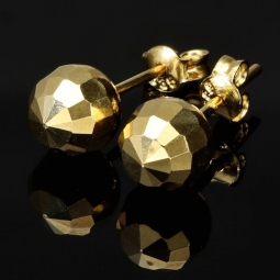 Elegante, facettierte Gold-Ohrstecker aus 585er Gelbgold (14 Karat) mit edlem Glanz und zeitloser, hochwertiger Verarbeitung
