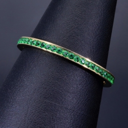 Trendiger Memoryring 585 14K Gold - Ring aus edlem Gelbgold mit funkelnden, grünen Zirkonia besetzt Ringgröße ca. 53