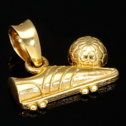 Fußball-Töppen-Fussballschuh-Anhänger mit feinen Details aus funkelndem Gold (14K 585 Gelbgold)