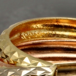 14 Karat (585) Tricolor Gold-Creolen mit edel facettierter Struktur (Gelbgold, Roségold und Weißgold)