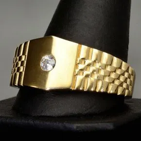Nobler Siegelring mit einem strahlend funkelnden Zirkonia besetzt aus 585er 14 Karat Gold (Ringgröße ca. 69)