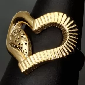 Luxuriöser Goldring für Damen mit funkelndem Herzmotiv aus 14K 585 Gold (Gelbgold) in RG ca. 57