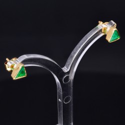 1 Paar handgearbeitete Smaragd-Ohrstecker aus 750er (18k) Gold