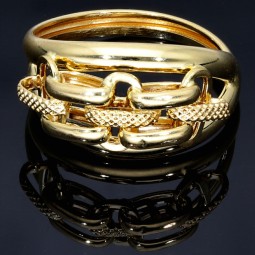 funkelnder Ring für Damen mit außergewöhnlichem Design in 585 14K Gelbgold in Ringgröße ca. 58