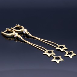 bezaubernde, hängende Sternchen - Ohrringe mit eingefasstem Zirkonia in 585er (14K) Gelbgold