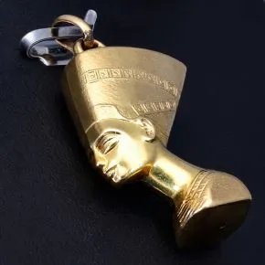 Glänzender Nofretete - Anhänger in 333er 8K Gelbgold
