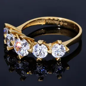 Funkelnder Ring aus 585 / 14K Gold für Damen mit 5 großen, leuchtenden Zirkonia (Diamantimitationen im Brillantschliff) bestückt (ca. 56-57 RG)