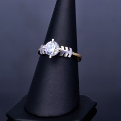 Eleganter Ring für Damen in 585 14 Karat Bicolor Gold eingefasst mit einem großen Zirkonia. RG 54