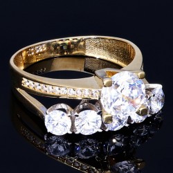 Ring für Damen in 14K / 585 Gold besetzt mit strahlenden Zirkonia - Steinen (ca. 58 RG)
