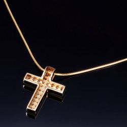 Edles Schmuckset bestehend aus einer Halskette und einem Kreuz in hochwertigem 14K / 585 Gelbgold mit Zirkonia verziert