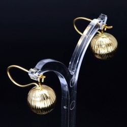 Edle, funkelnde Ohrringe mit unkomliziertem Verschluss in hochwertigem 585er 14K Gold