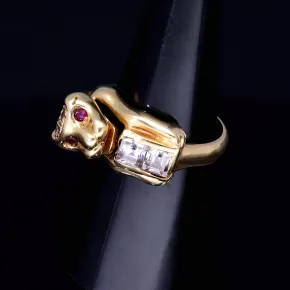 Außergewöhnlicher Panther - Damenring in 585 14 Karat Gelbgold mit Zirkoniabesatz. RG ca. 56