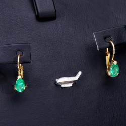 Elegante Ohrhänger mit 2 Smaragdtropfen und Klappbrisuren in 18K / 750 Gold gefasst